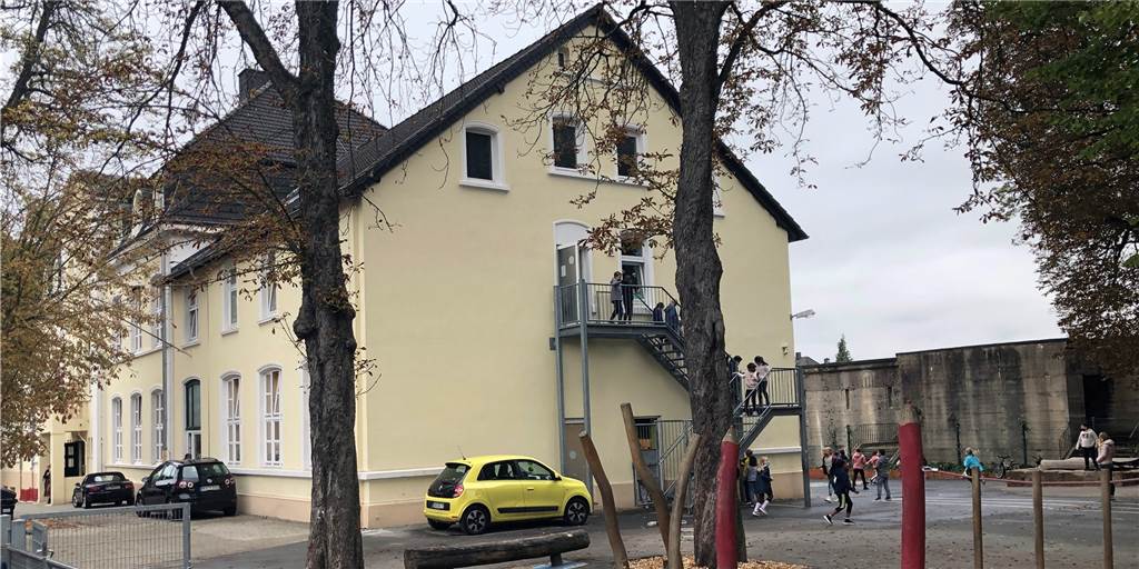 Grundschule, Berufskolleg und OGS in Castrop-Rauxel von Corona betroffen In der Elisabethschule gibt es einen Coronafall.