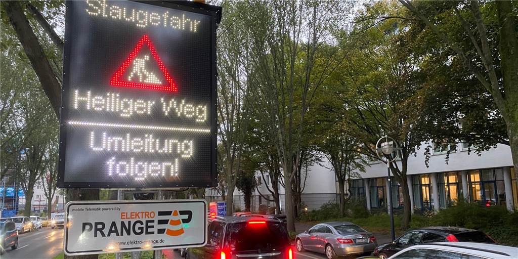 Ticker: Staus und genervte Autofahrer - der Streiktag zum Nachlesen Der ÖPNV-Streik sorgt am Donnerstgmorgen für viele Staus in Dortmund. Alle Entwicklungen hier im Liveblog.