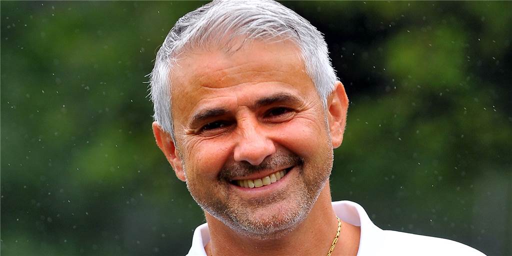 Nach einem Spiel schon wieder weg: Pietro Perrone wechselt den Trainerposten Nach einem Spiel schon wieder weg: Pietro Perrone wechselt den Trainerposten