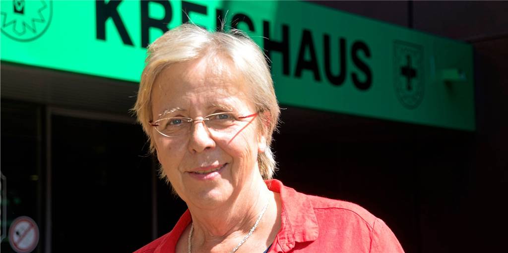 Freitag war der Horror-Tag für das Gesundheitsamt im Kreis Recklinghausen Annegret Platzmann-Scholten ist im Gesundheitsamt des Kreises Recklinghausen die Managerin des Kontakte-Nachverfolgungsteams. Die 60 Jahre alte Fachärztin für Gynäkologie hat im Kreishaus zusammen mit Hans Vogelsang die operativen Strukturen für die Bewältigung der Corona-Pandemie geschaffen.
