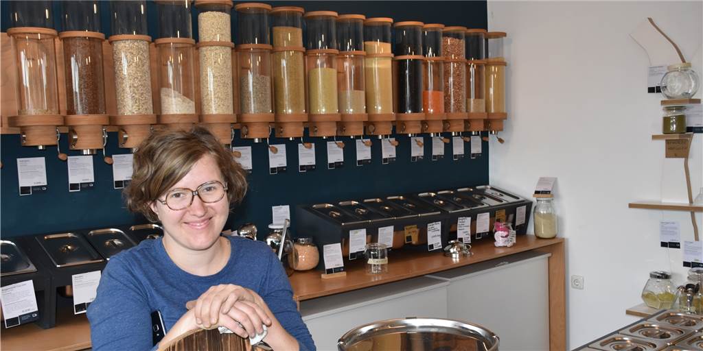 Obdachlosen-Anlaufstelle vor Dortmunder U: Anlieger reagieren überraschend Julia Mohr, Geschäftsführerin des Unverpacktladens "Frau Lose", findet es super, dass in der Rheinischen Straße eine Anlaufstelle für Obdachlose entsteht.