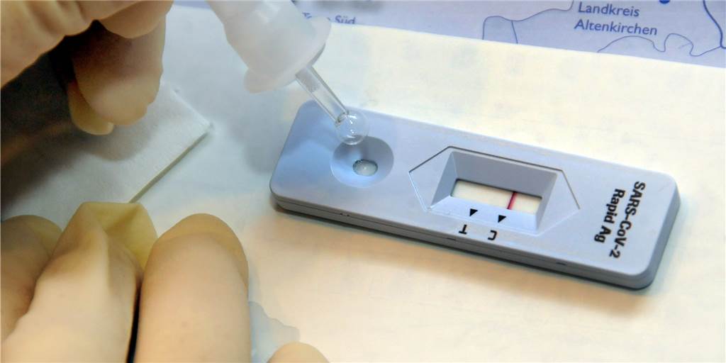 Caritasverband Ahaus-Vreden wartet auf Details der Corona-Testverordnung Schnelltests wie dieser sollen ab Mittwoch, 15. Oktober, vor allem in Pflegeeinrichtungen zum Einsatz kommen. Details sind aber noch unklar.
