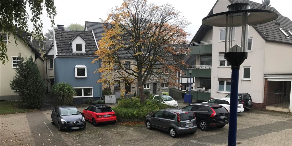Park-Streit in Westhofen: Wenn der Nachbar das Ordnungsamt ruft Park-Streit in Westhofen: Wenn der Nachbar das Ordnungsamt ruft
