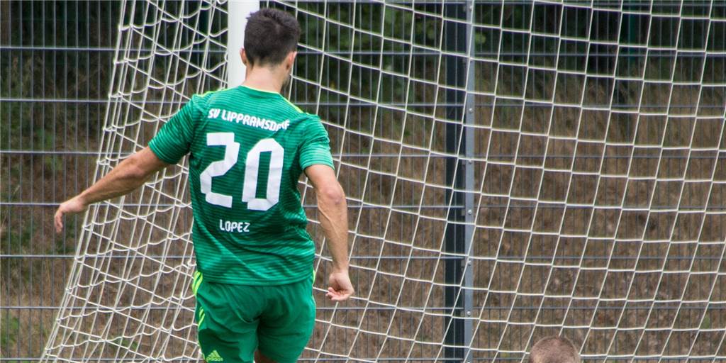 Wie geht es beim SV Lippramsdorf nach dem Corona-Fall im Team weiter? Der SV Lippramsdorf um Giacomo Lopez Fernandez musste sein letztes Ligaspiel absagen.