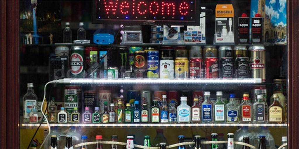 Kiosk-Besitzer: Verkaufsverbot für Alkohol bedeutet das Aus Kiosk-Besitzer: Verkaufsverbot für Alkohol bedeutet das Aus
