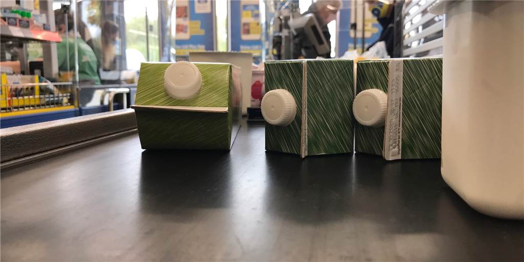 Trotz Corona-Anstieg: Noch keine Hamster-Stimmung in Supermärkten Müssen Lebensmittel aufgrund von Hamsterkäufen in den Supermärkten bald wieder rationiert werden? Beim Lidl auf Castrop-Rauxel-Schwerin war am Freitag noch kein Engpass zu beobachten.
