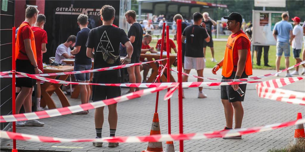 Kurzfristig neue Regeln: Darauf müssen Spieler und Zuschauer ab sofort am Spieltag achten Kurzfristig neue Regeln: Darauf müssen Spieler und Zuschauer ab sofort am Spieltag achten