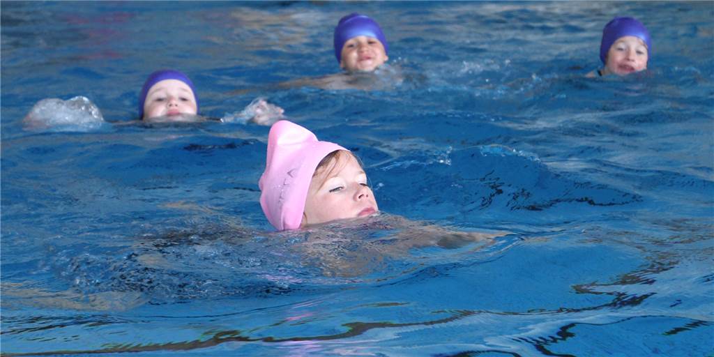 Vereinssportler und Schüler zurück im Solebad: „Es gibt kein erhöhtes Risiko“ Neben den Vereinssportlern sind mittlerweile auch einige Schulklassen wieder ins Solebad Werne zurückgekehrt.
