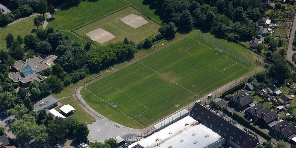 Spielabbruch nach Tritt gegen den Kopf: Polizei verfolgt mehrere Strafanzeigen Spielabbruch nach Tritt gegen den Kopf: Polizei verfolgt mehrere Strafanzeigen