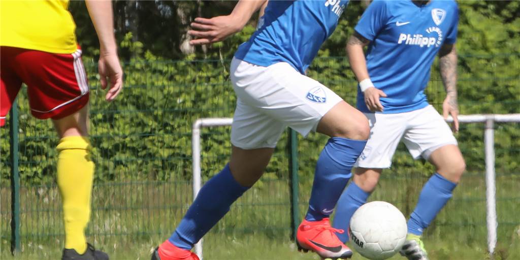 Aufsteiger reißt das Ruder in einer verrückten Nachspielzeit mit zwei Toren herum