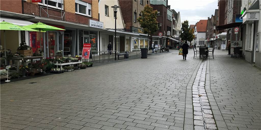 Werne ohne Sim-Jü: In der Stadt herrscht gähnende Leere statt Kirmes-Trubel Ein Jahr ohne Kirmes: Statt dem bekannten Sim-Jü-Flair herrscht in diesen Tagen gähnende Leere in der Werner Innenstadt.