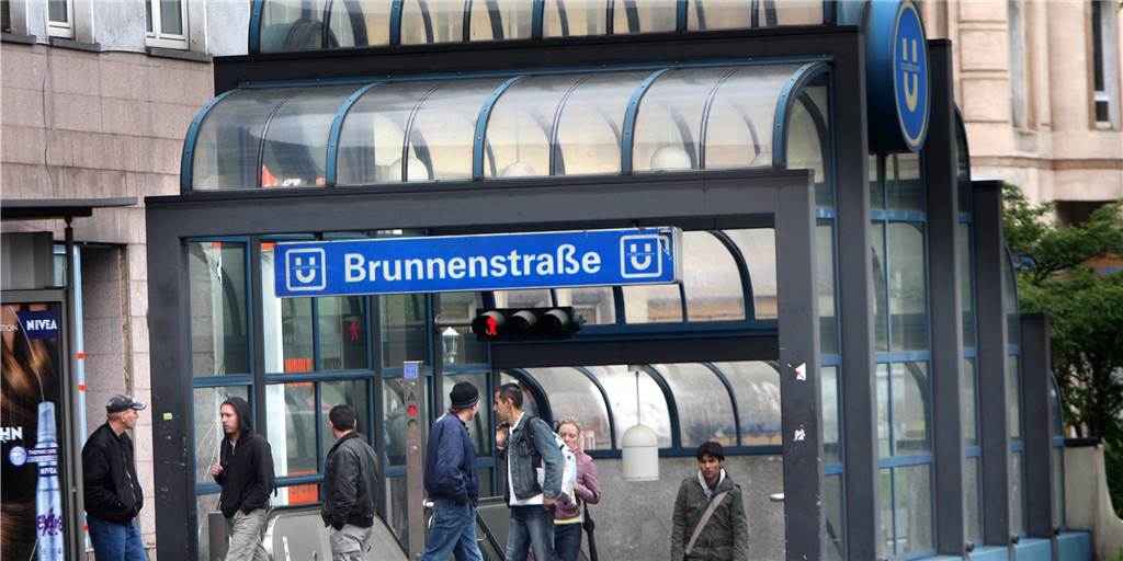 Attacke auf Stadtmitarbeiter – was die Foto-Fahndung bisher gebracht hat Der brutale Angriff ereignete sich im unteren Bereich dieser Stadtbahnhaltestelle in der Nordstadt.
