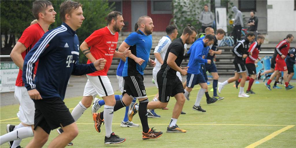 „Ich kann doch den Jungs nicht zumuten, nur für Passübungen zum Training zu kommen“ „Ich kann doch den Jungs nicht zumuten, nur für Passübungen zum Training zu kommen“