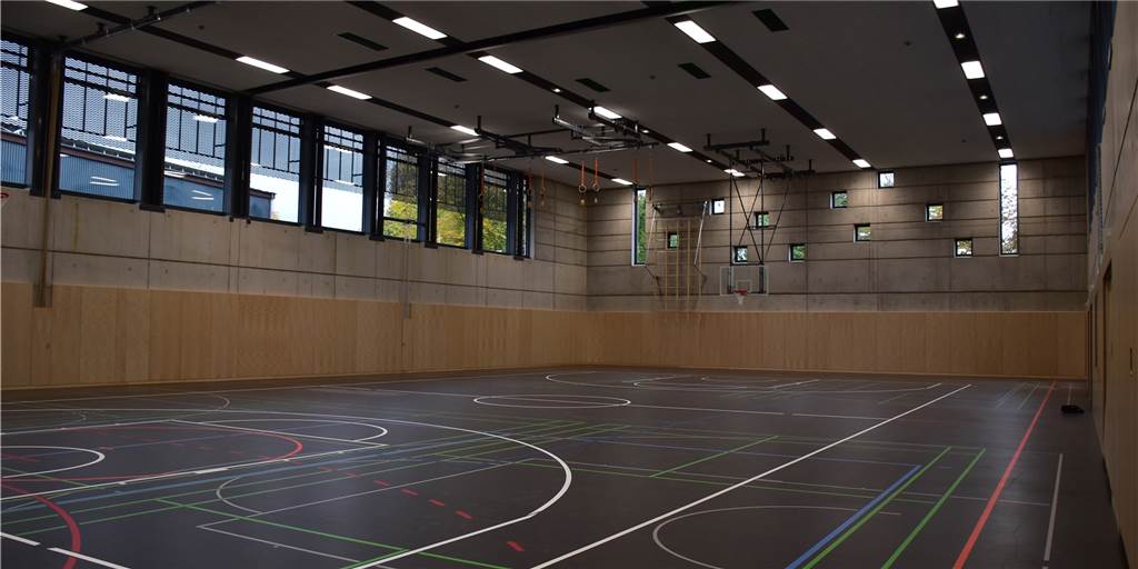 Zweifachhalle in Selm freigegeben: Dienstag startet Sportunterricht Dienstag wird die neuen Turnhalle auf dem Campus Selm von den ersten Schülern im Sportunterricht eingeweiht.