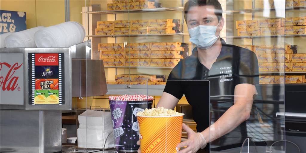 In der Cineworld (hier Theaterleiter Max Biela) werden die Corona-Schutzmaßnahmen ernst genommen. Deshalb wird die Kapazität jetzt auf 25 Prozent der Plätze heruntergefahren.