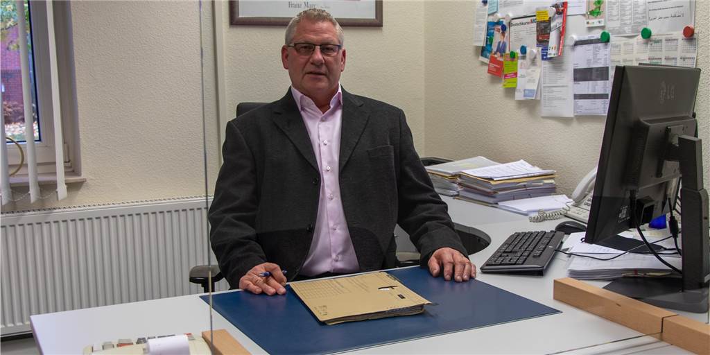 Dieter Berkemeier wird als Bürgermeister keiner Partei verpflichtet sein Dieter Berkemeier (56) hat noch genug zu tun, bis er das Amt des Bürgermeisters von Legden übernimmt. Mit Respekt, Demut und Freude denke er an seine zukünftigen Aufgaben.