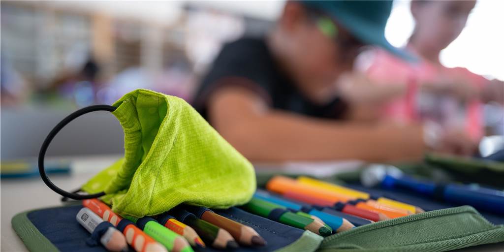 Kreis empfiehlt Maskenpflicht für Lehrer und Schüler an Grundschulen Bisher konnten Grundschüler ihre Masken am Platz ablegen. Jetzt gibt es die Empfehlung, auch hier die Masken aufzusetzen.
