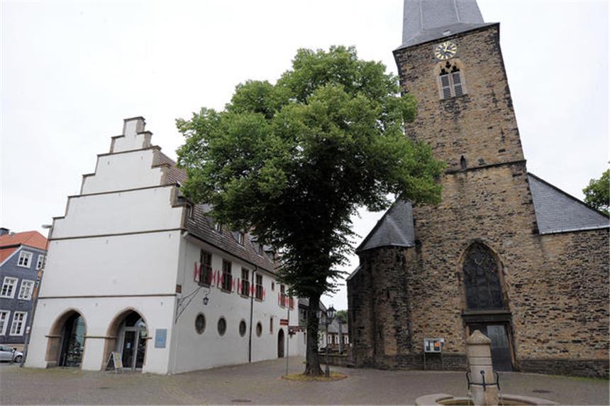 Kirchengemeinde verliert halbes Pfarrerteam Kirchengemeinde verliert halbes Pfarrerteam