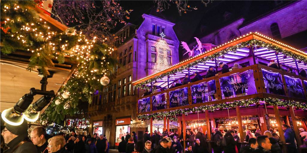 Absage des Weihnachtsmarktes: „Ein Schlag, der uns fast ans Ende bringt“ Der Dortmunder Weihnachtsmarkt wird in diesem Jahr nicht stattfinden. Im vergangenen Jahr besuchten noch 2,5 Millionen Menschen die Weihnachtsstadt.