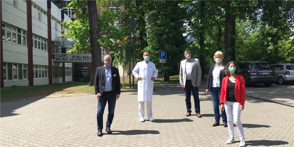 Corona-Patienten im Krankenhaus: Mehr Zeitaufwand und Personal gefragt Corona-Patienten im Krankenhaus: Mehr Zeitaufwand und Personal gefragt