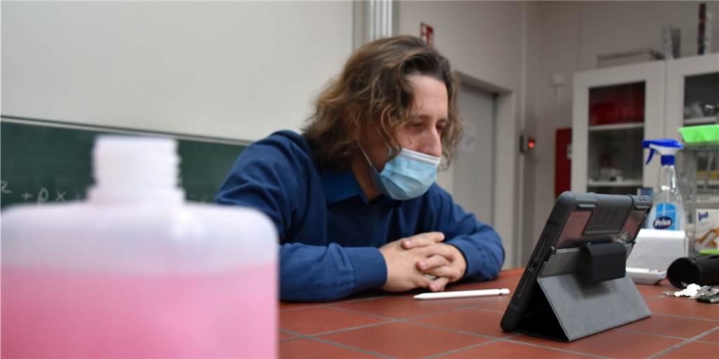 Seine Chemiestunde hielt Kai Riese diesmal digital ab.