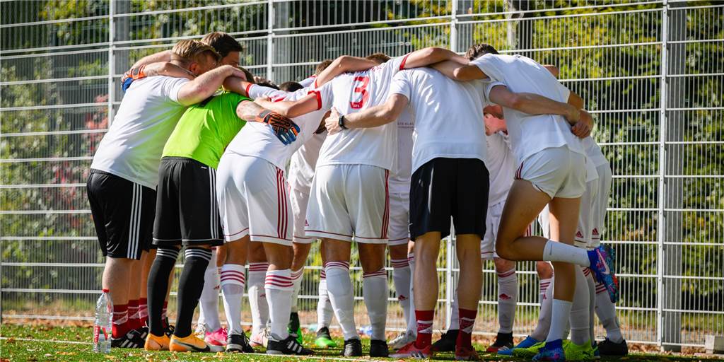Dortmunder Klub plant den Klassenerhalt - und steht plötzlich an der Tabellenspitze Dortmunder Klub plant den Klassenerhalt - und steht plötzlich an der Tabellenspitze