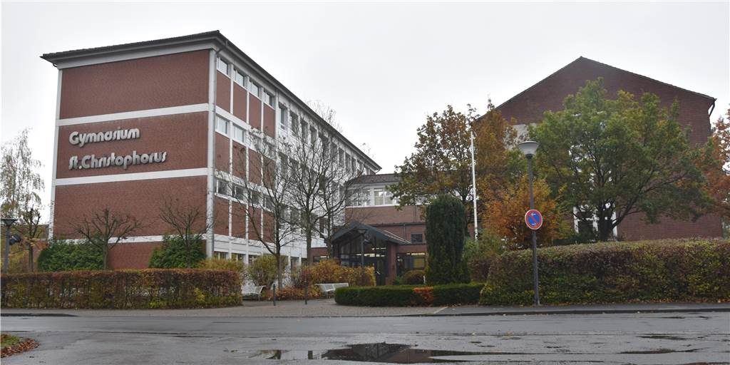 Christophorus-Schüler in Quarantäne: Eltern fordern Rückkehr zum Homeschooling Am St.-Christophorus-Gymnasium wurde ein Schüler positiv auf das Coronavirus getestet. 90 Schüler sind nun in Quarantäne. Manche Eltern zeigen für die Regelung kein Verständnis.