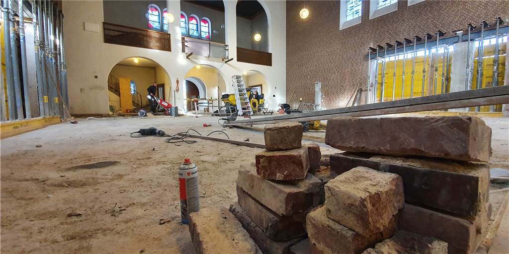 Bauarbeiten an der Josefskirche: Doppel-Modell nimmt langsam Form an Die Fortschritte sind unverkennbar. Anfang Mai 2021 soll die Josefskirche doppelt genutzt werden.