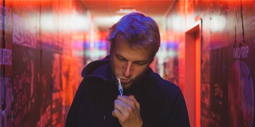 Dortmunder Rapper Schlakks will den Sommer in den November bringen Der Dortmunder Rapper Schlakks bringt Sommer-Sounds in den kalten November-Lockdown