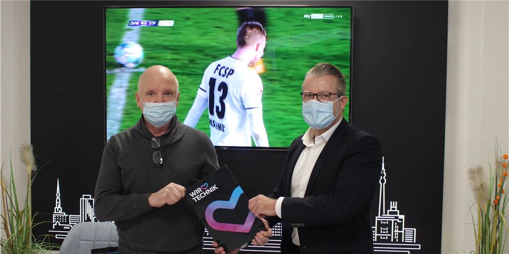 Elektrogeräte gibt es in Marten ab Januar unter neuer Flagge Peter Schiefelbein (l.) übergibt die Geschicke seines Geschäftes an Michael Melcher von „Wir lieben Technik“.