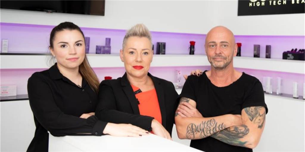 Handwerk in Dortmund: Diese Branchen leiden besonders unter der Pandemie Nicole Handtke (Mitte) betreibt mit ihrer Tochter Catharina und Ehemann Alexander einen Kosmetik-Salon an der Wißstraße in Dortmund
