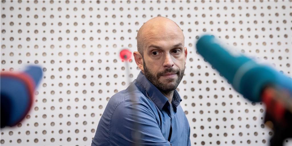 Der SPD-Bundestagsabgeordnete Marco Bülow hatte 2018 auf einer Pressekonferenz seinen Austritt aus der SPD bekannt gegeben. 