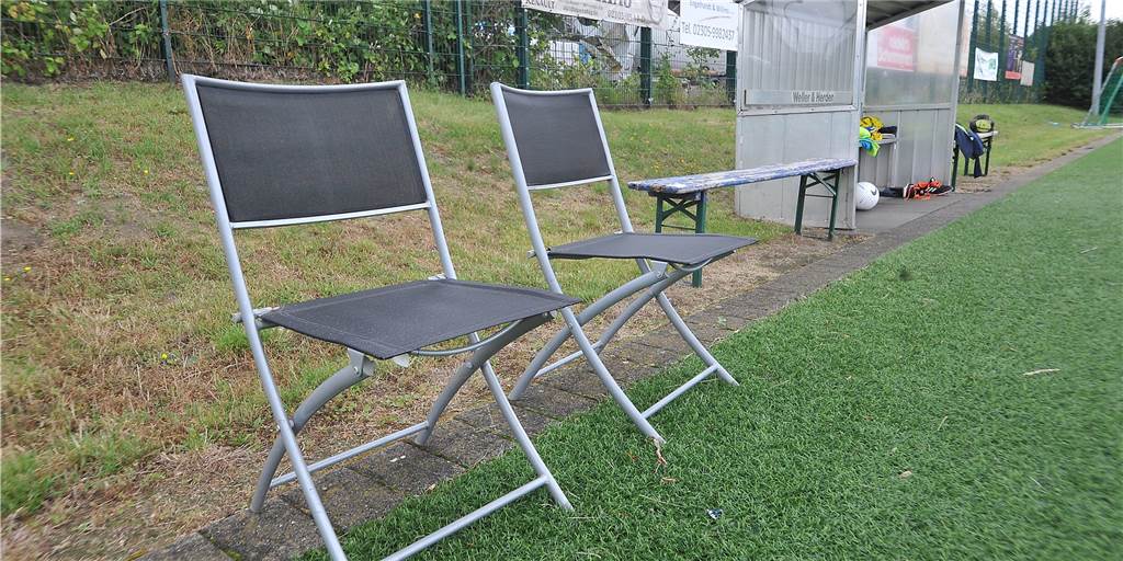 Ein Castrop-Rauxeler Trainer vermisst den Fußball - die Familie freut sich, dass Papa mehr Zeit hat Ein Castrop-Rauxeler Trainer vermisst den Fußball - die Familie freut sich, dass Papa mehr Zeit hat