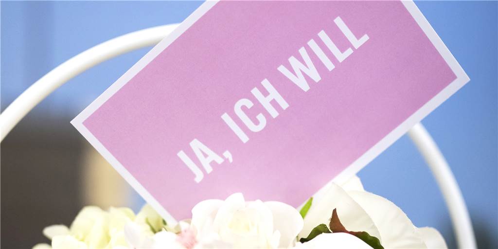 Da staunt selbst die Post: Drei Hochzeits-Einladungen kommen nicht an Dreimal hat ein junger Mann aus Magdeburg seiner Patentante in Dortmund eine Hochzeitseinladung geschickt. Dreimal kam sie nicht an.