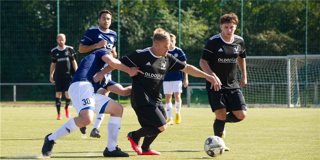 Ärgerlich: Auf eine überraschend schnelle Genesung folgte der Lockdown Beim Derby zwischen dem ETuS Haltern und dem TuS Sythen musste ein Stürmer schon wieder zugucken.