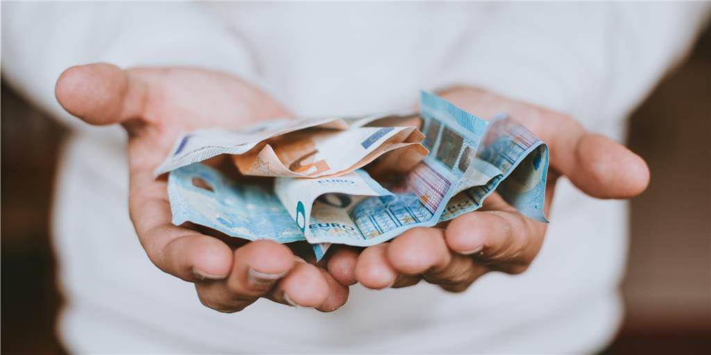 Verbraucher-Beraterin gibt Tipps zum richtigen Spenden vor Weihnachten Verbraucher-Beraterin gibt Tipps zum richtigen Spenden vor Weihnachten