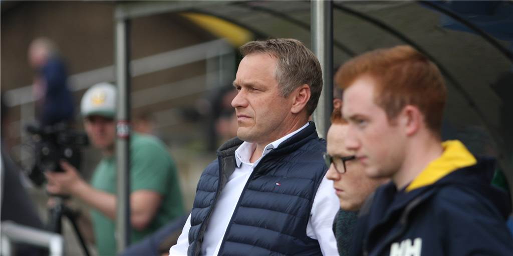 Trainer-Chaos in Münster - wechselt Holger Möllers sofort zum neuen Klub? Trainer-Chaos in Münster - wechselt Holger Möllers sofort zum neuen Klub?