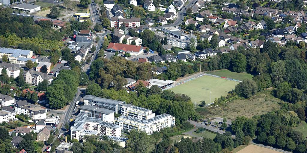 Lidl ist raus: Stadt will mit FAB-Gelände und Schützenhof trotzdem Gewinn machen Der Sportplatz und das mittlerweile geräumte Areal des ehemaligen FAB sollen an einen Investor verkauft werden.