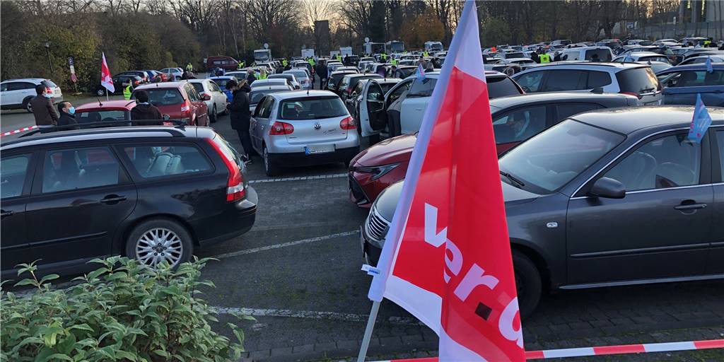 Verdi-Streik im Weihnachtsgeschäft: „Wird nicht letzter Kampf gewesen sein“ Auf der Auto-Kundgebung am Freitagnachmittag in Werne verkündete Verdi eine Ausdehnung des Streiks bei Amazon.