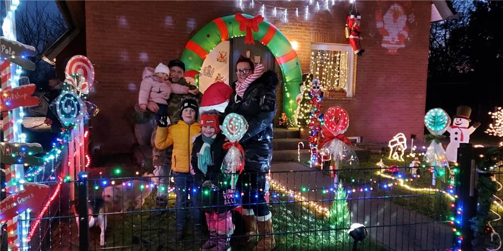 Das verrückte Weihnachtshaus von Deuten leuchtet jetzt noch heller Das verrückte Weihnachtshaus von Deuten leuchtet jetzt noch heller