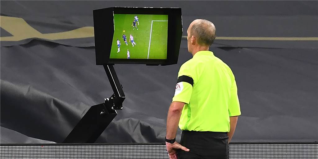 Videobeweis in der Kreisliga? Lüner Trainer wissen nicht wirklich, was sie davon halten sollen Videobeweis in der Kreisliga? Lüner Trainer wissen nicht wirklich, was sie davon halten sollen