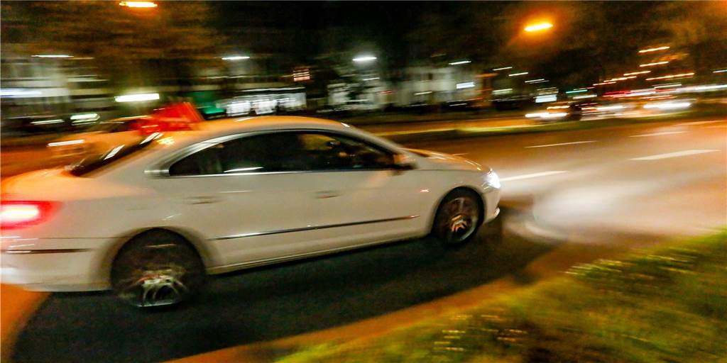 Fahrverbot an Tuner- und Raser-Treffpunkt in Dortmund beschlossen Die Wallraser- und Tuning-Szene hat einen neuen Hotspot für sich in der Innenstadt entdeckt.