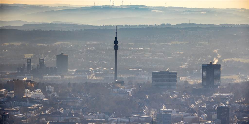 Dortmund in neuem Städteranking: Gegenwart pfui, Entwicklung hui Dortmund liegt beim Städteranking von Wirtschaftswoche und Institut für Deutsche Wirtschaft erneut im letzten Viertel. Die Untersuchung bescheinigt Dortmund aber eine sehr gute Entwicklung.
