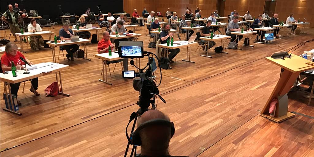 Stadtrat geht online: Zwei Jahre Livestreams kosten fünfstellige Summe Der Stadtrat soll 2020 und 2021 bei jeder Sitzung online zu verfolgen sein. Darauf verständigte sich die Politik.