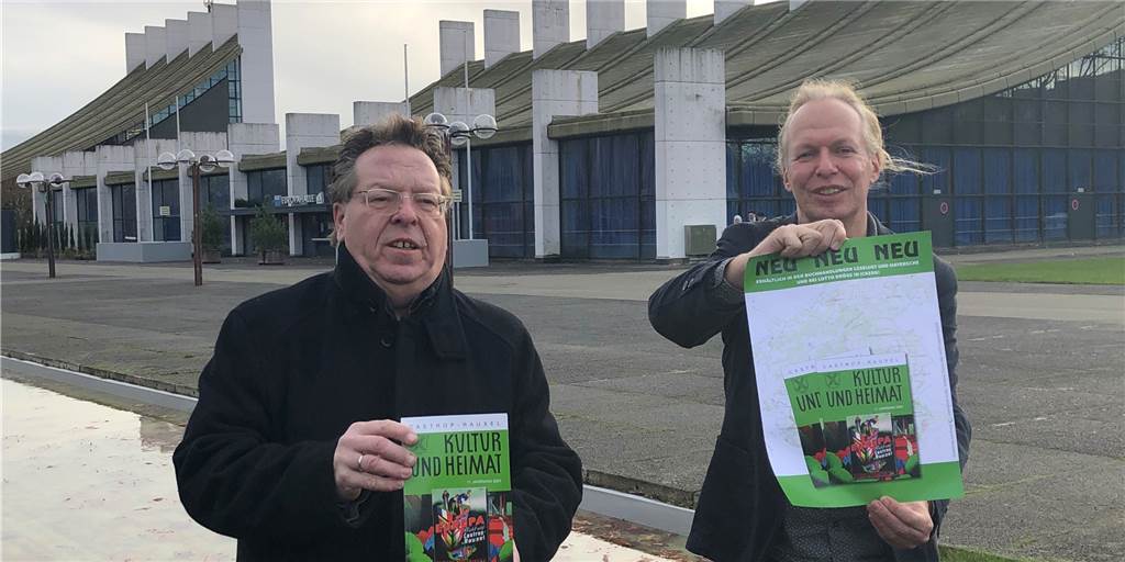 „Kultur und Heimat“ erschienen: Prominente Tote, die Pest und Corona Jürgen Wischnewski (l.) und Thomas Jasper stellen die neue Ausgabe von "Kultur und Heimat" vor.