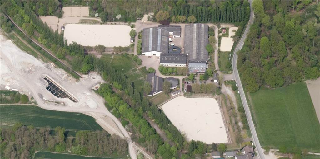 Reitsportanlage Bladenhorst: Verkaufspläne mit überraschendem Ausgang Die Reitsportanlage Bladenhorst an der Holthauser Straße in Castrop-Rauxel sollte für 2,5 Millionen Euro verkauft werden.