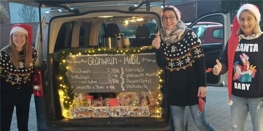 Hotel am Markt: Betreiber setzen wegen Corona auf Glühwein-Mobil Silke Lanvermann (r.), Liz Nacke (l.) und Annette Schulten bildeten am vergangenen Wochenende das Glühwein-Mobil-Team.