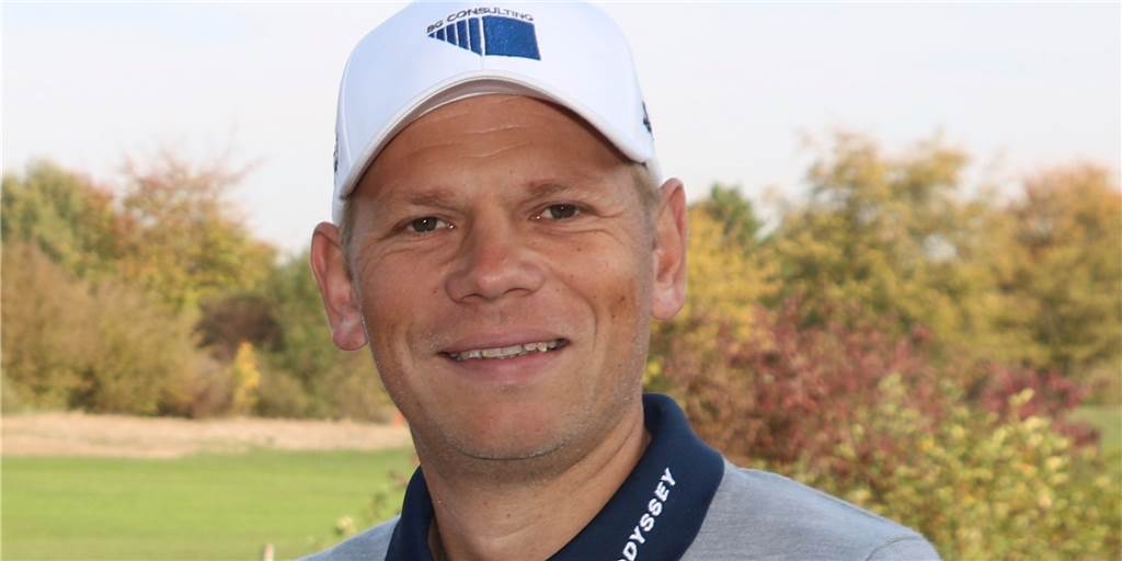 Golf-Lehrer Marcel Kunefke musste wegen Corona seinen Job wechseln Golf-Lehrer Marcel Kunefke musste wegen Corona seinen Job wechseln
