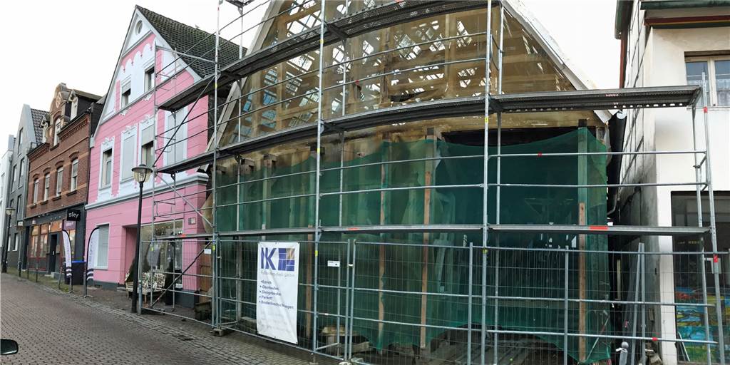 Denkmalschutz: Arbeiten an Schlunz-Haus und Burgstraße 13 rücken näher Bei manchen Werner Denkmal-Projekten - hier das Haus an der Burgstraße 13 - scheint es nicht so recht voranzugehen. Oder etwa doch?