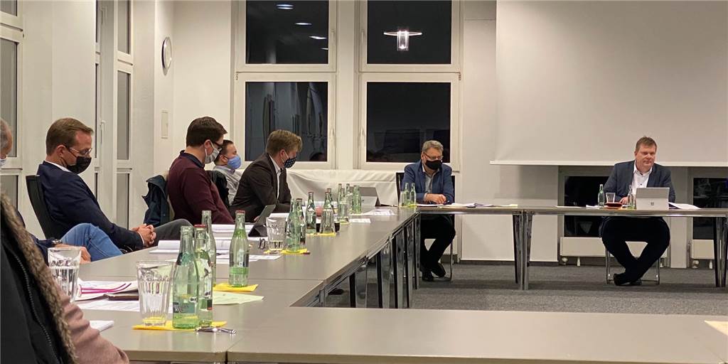 Diskussion um Unterbringung von Flüchtlingen bestimmt Finanzausschuss Bei der Sitzung des Haupt-, Finanz- und Wirtschafsförderungsausschusses (HFWA) am Dienstag (8. Dezember) im Rathaus Ascheberg drehte sich viel Diskussion um die Gebühren für die Geflüchtetenunterbringung.